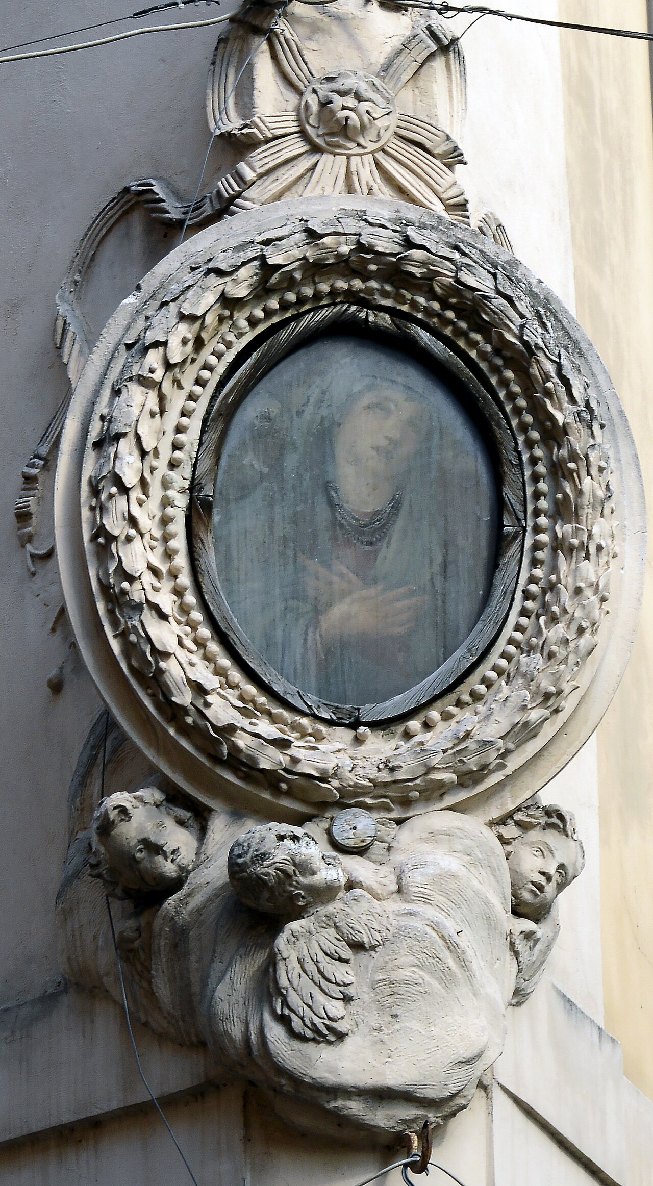 A photograph of Piazza Farnese