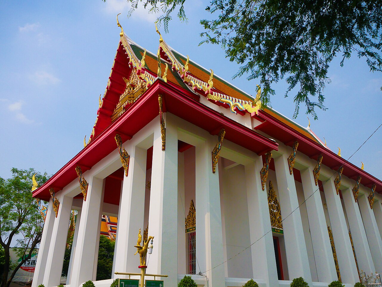 Uma fotografia de วัดหงส์รัตนารามราชวรวิหาร