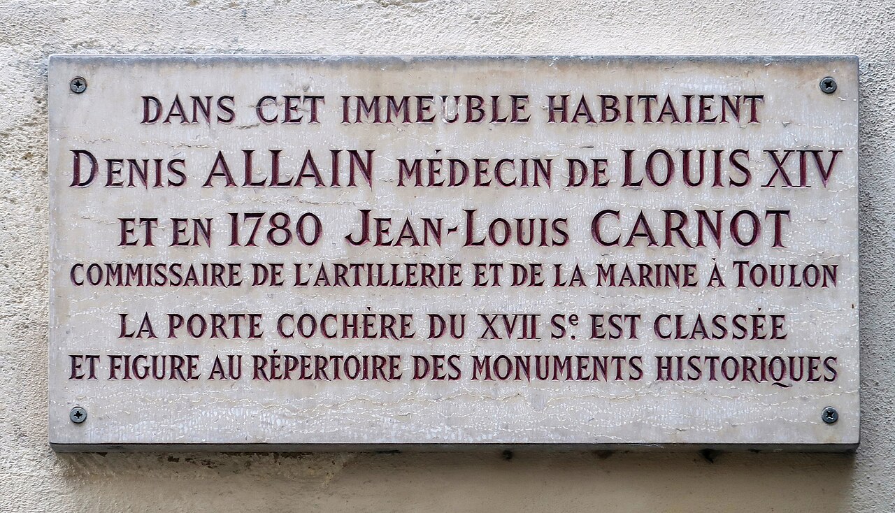 Dans cet immeuble habitaient Jean-Louis Carnot et Denis Allain
