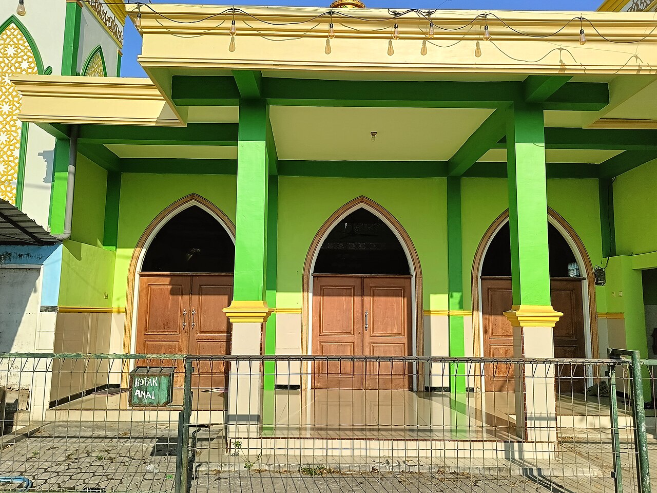 Masjid Husnul Khotimah fotoğrafı