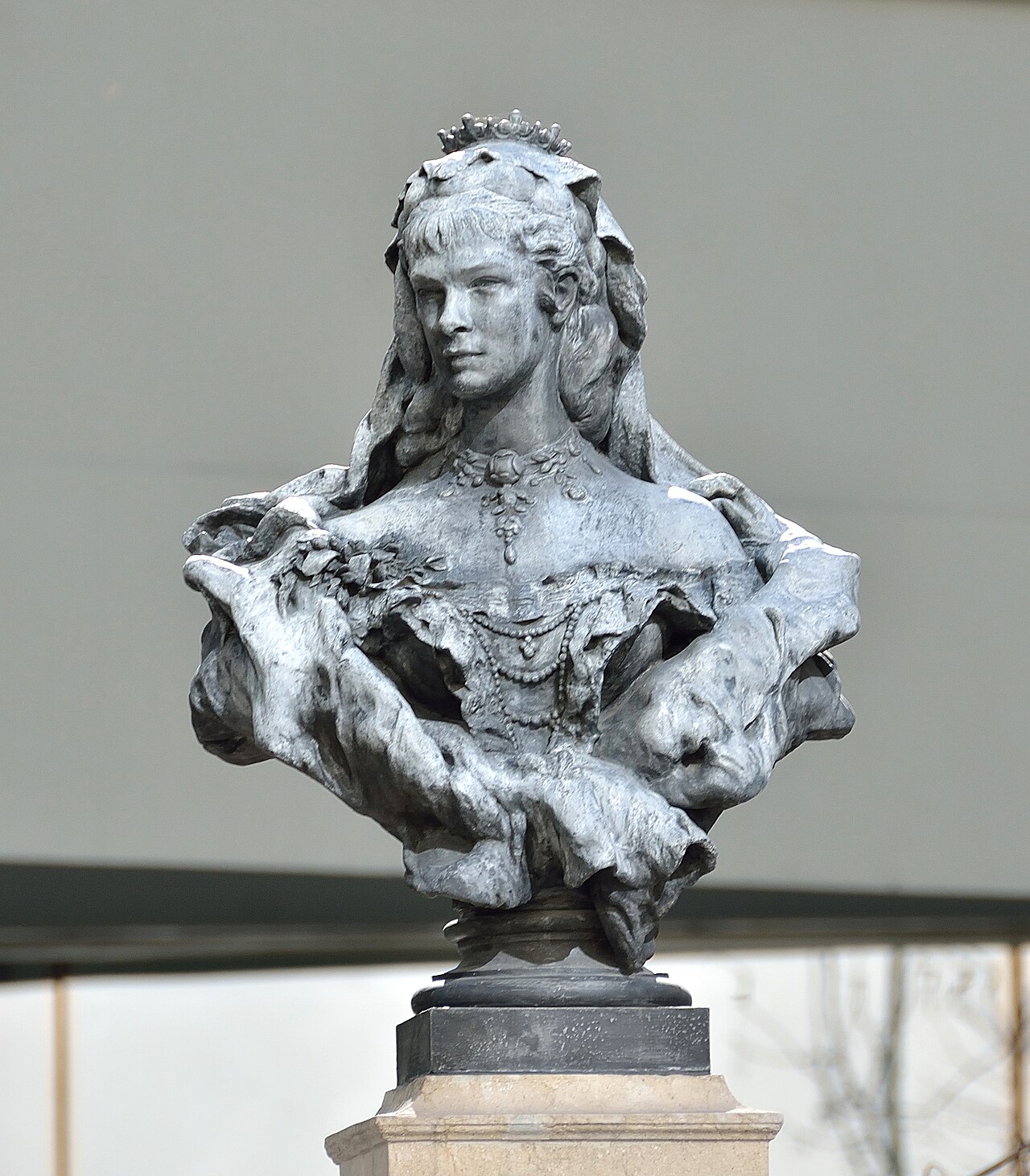 Viktor Tilgner imzalı Kaiserin-Elisabeth Büstü