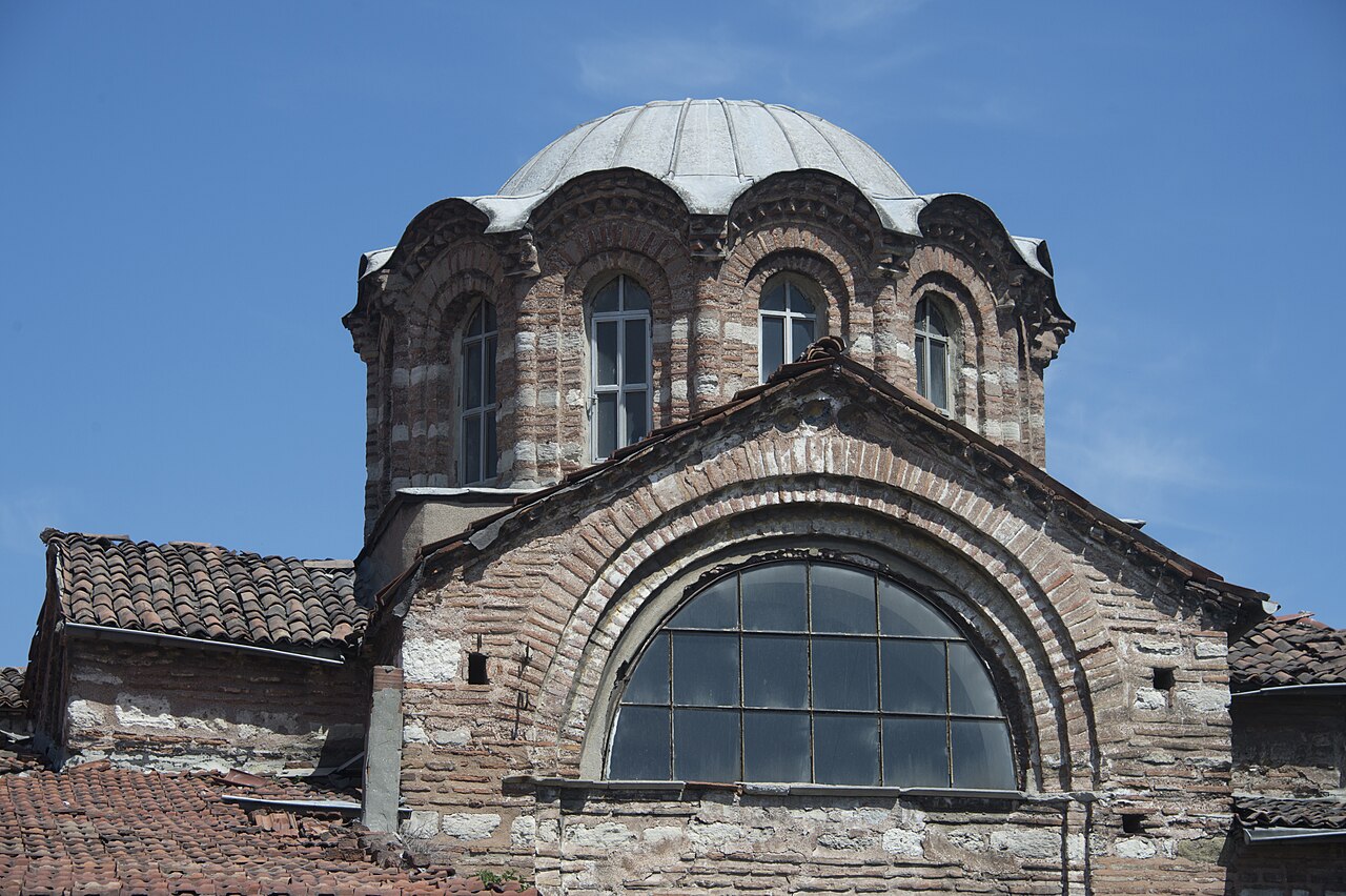 A photograph of Molla Gürani Mosque