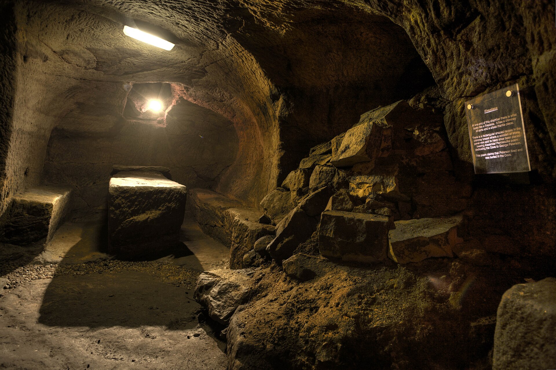 Gilmerton Cove
