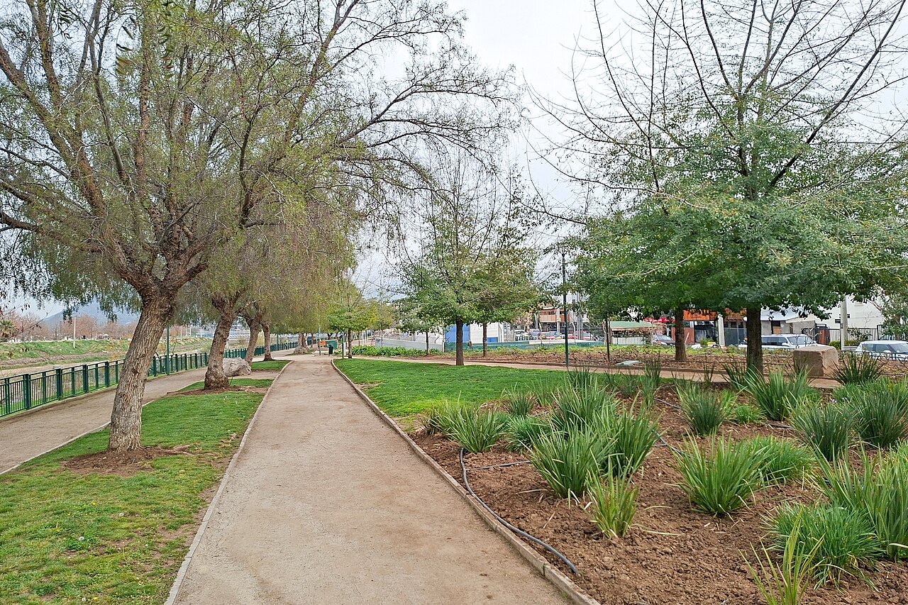 A photograph of Parque Las Lomas