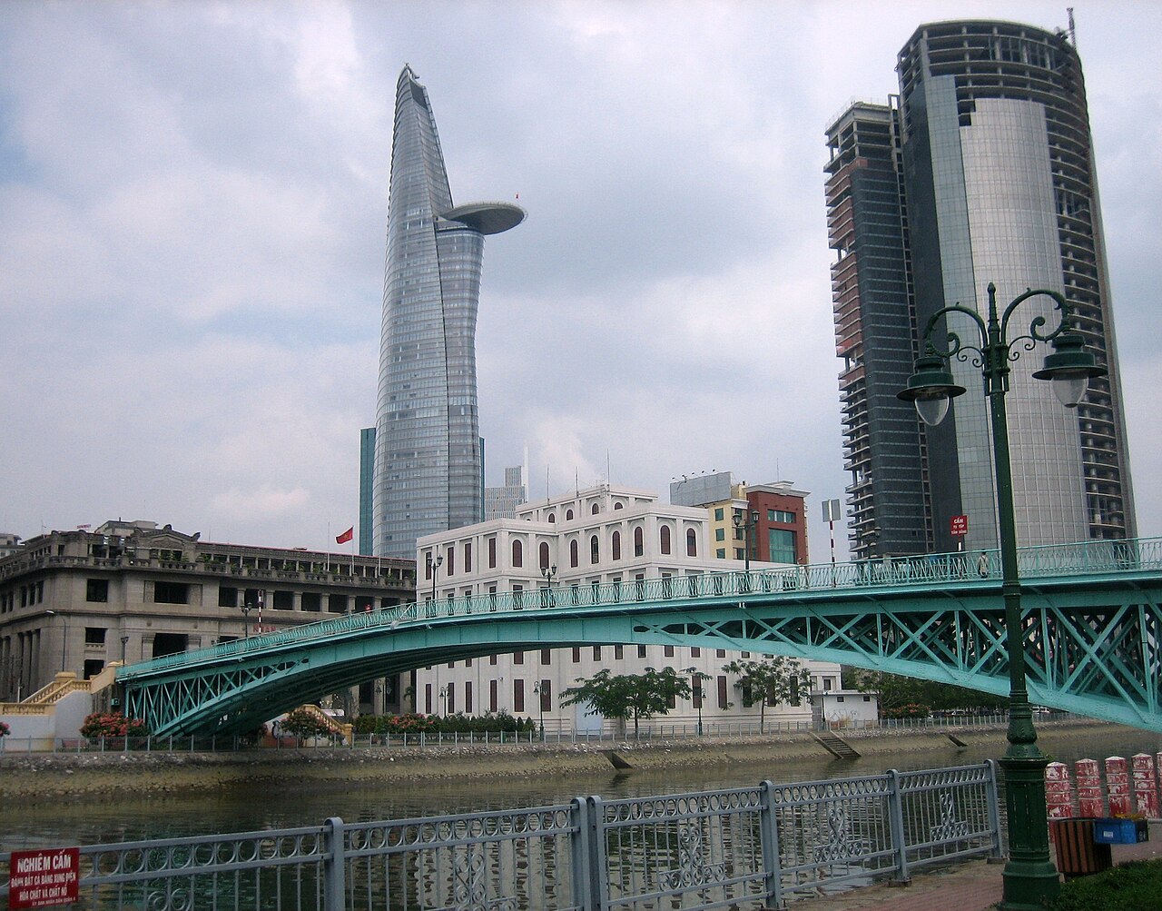 Uma fotografia de Ponte Mong