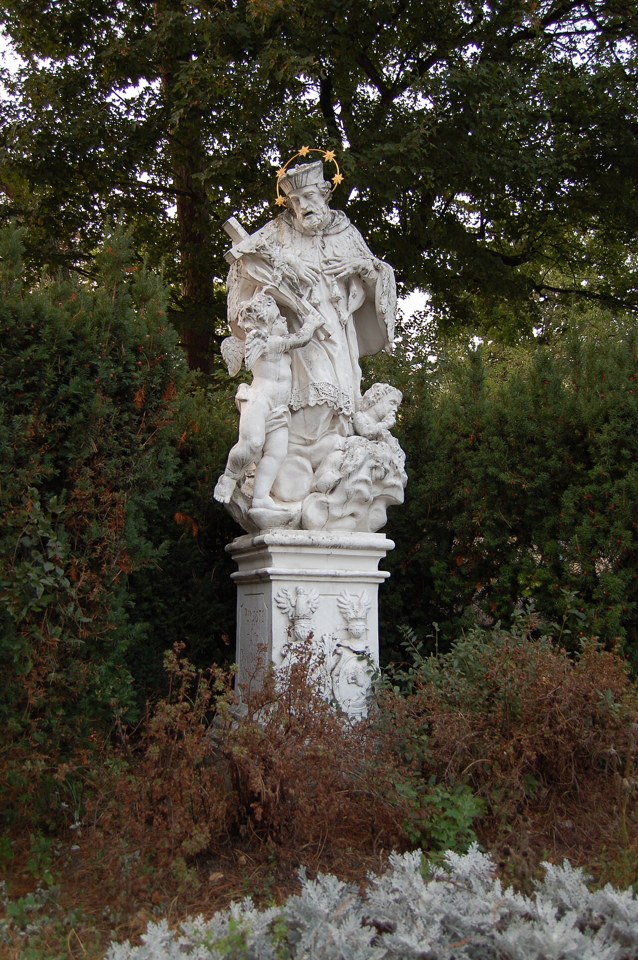 Estátua de São João Nepomuceno