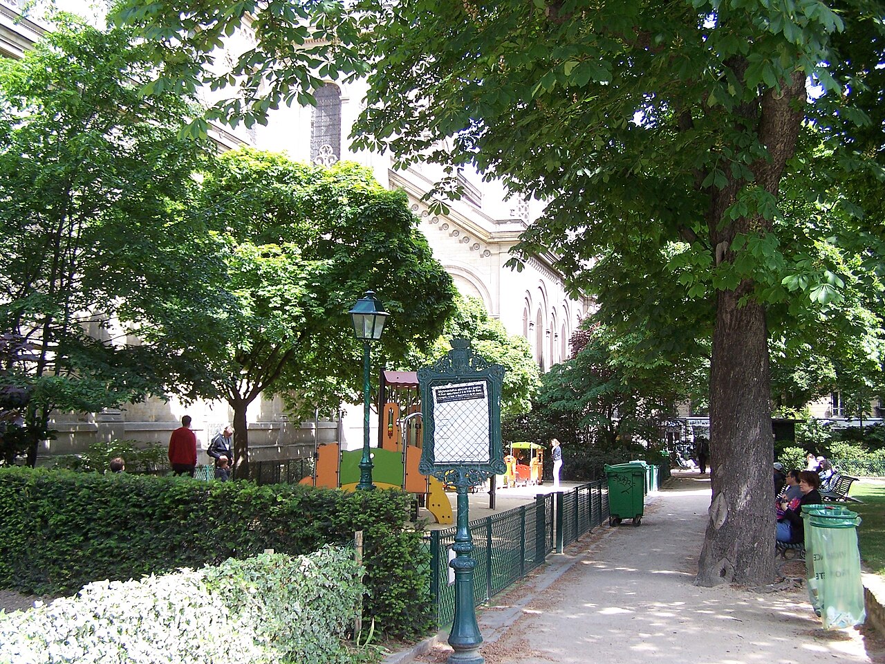 Ozanam Bahçe-Meydanı
