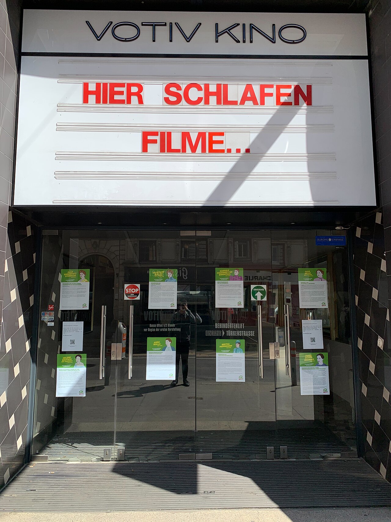 Cinema Votiv