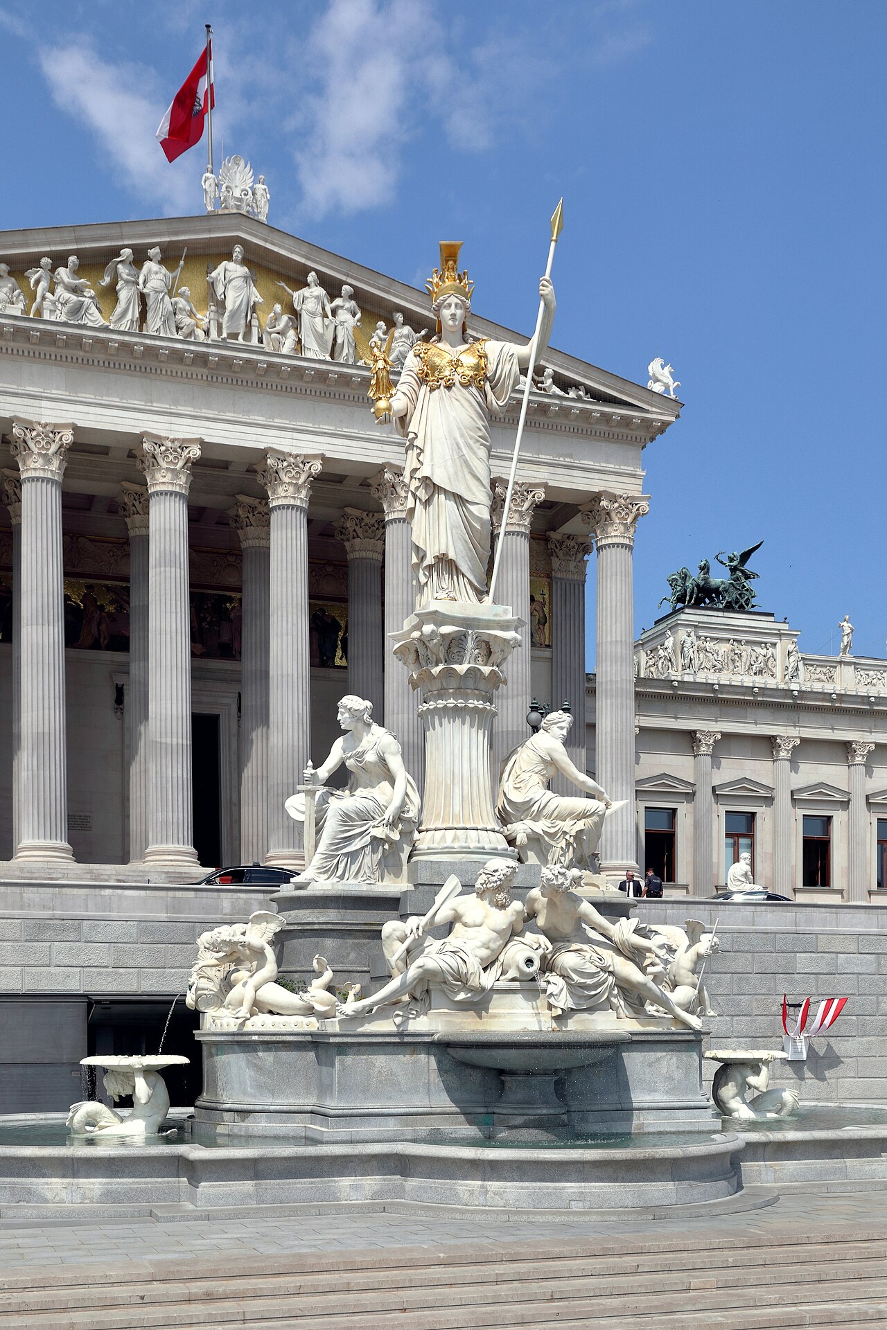 Pallas-Athene-Brunnen