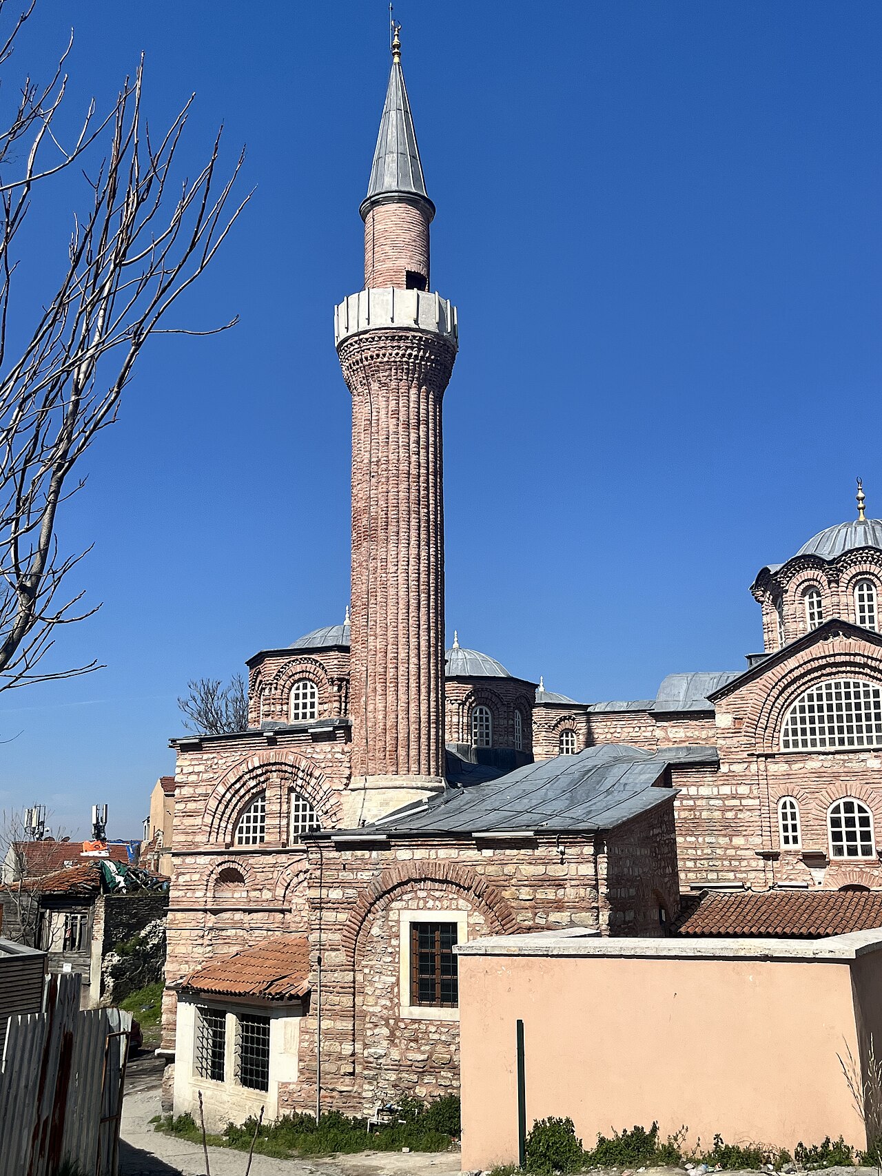 A photograph of Molla Gürani Mosque