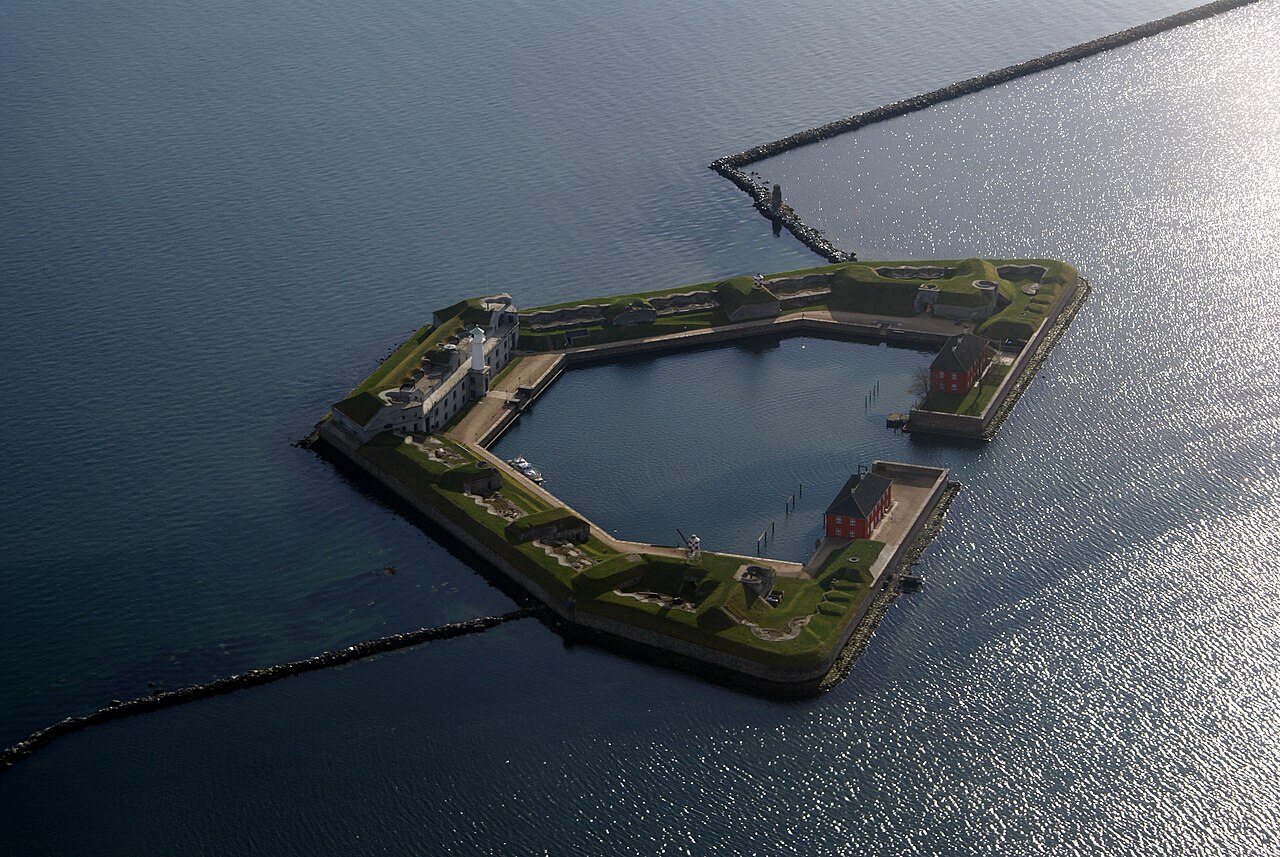 A photograph of Trekroner Fort