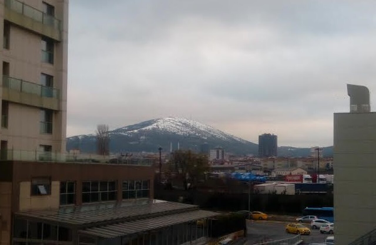 カユシュ山