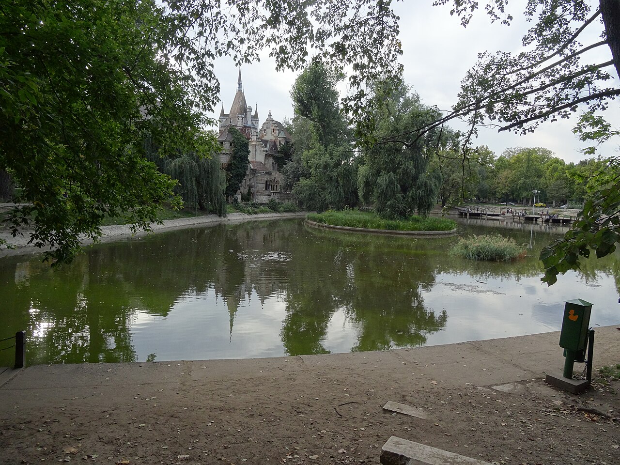 Una fotografía de Castillo de Vajdahunyad