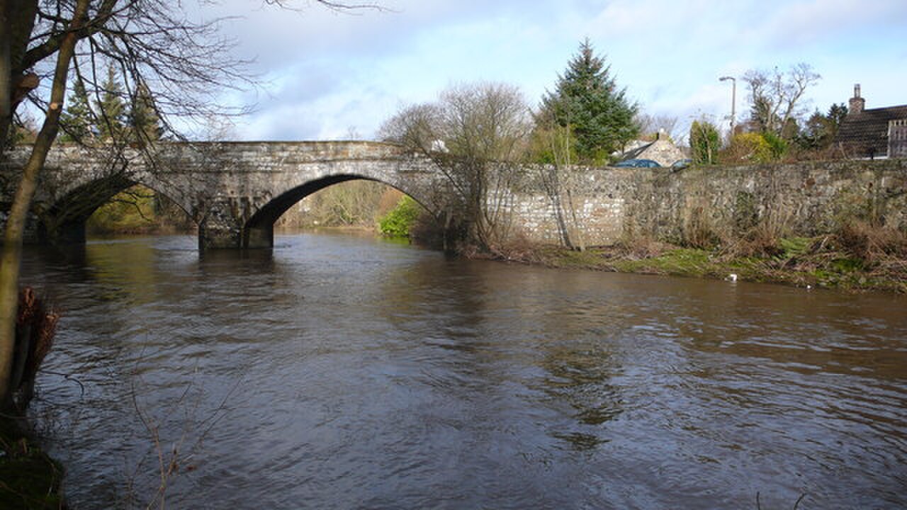 A photograph of Cramond Old Bridge
