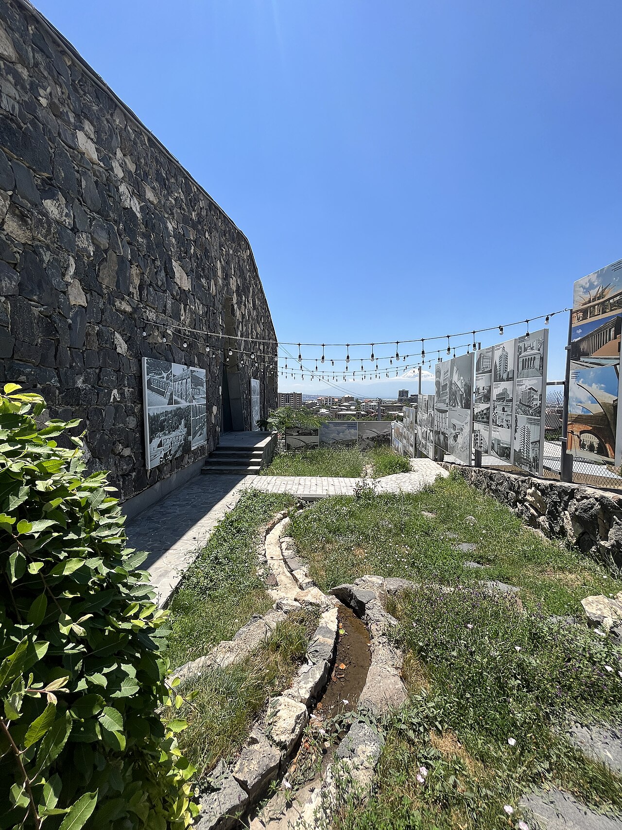 Arthur Tarkhanyan Centre