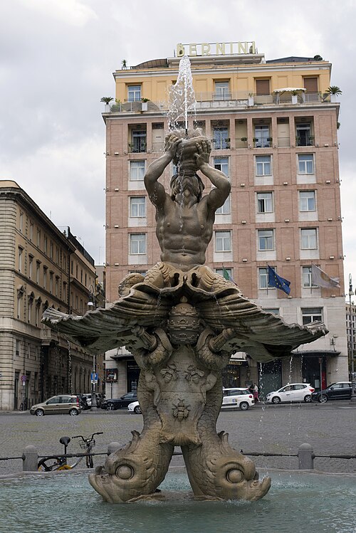 Fontana del Tritone