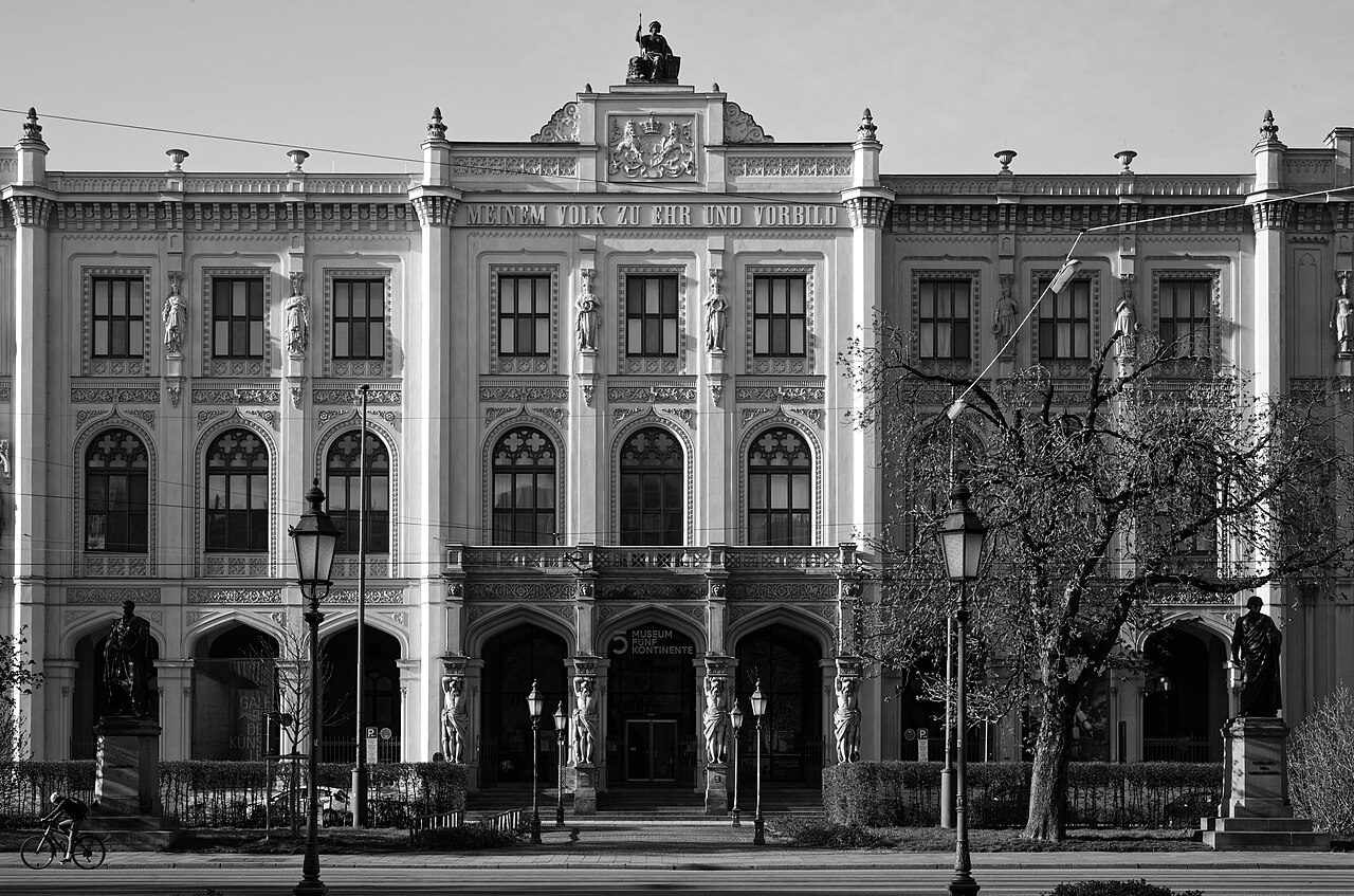 A photograph of Five Continents Museum