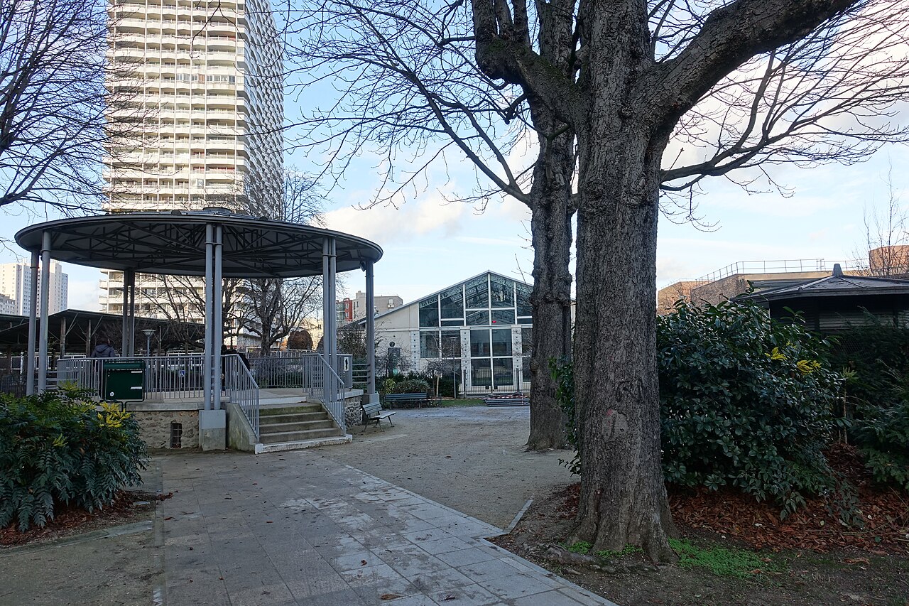 Robin Square fotoğrafı