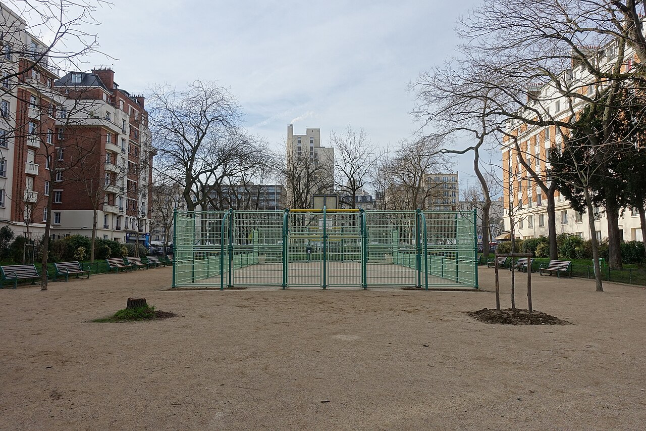 square Réjane