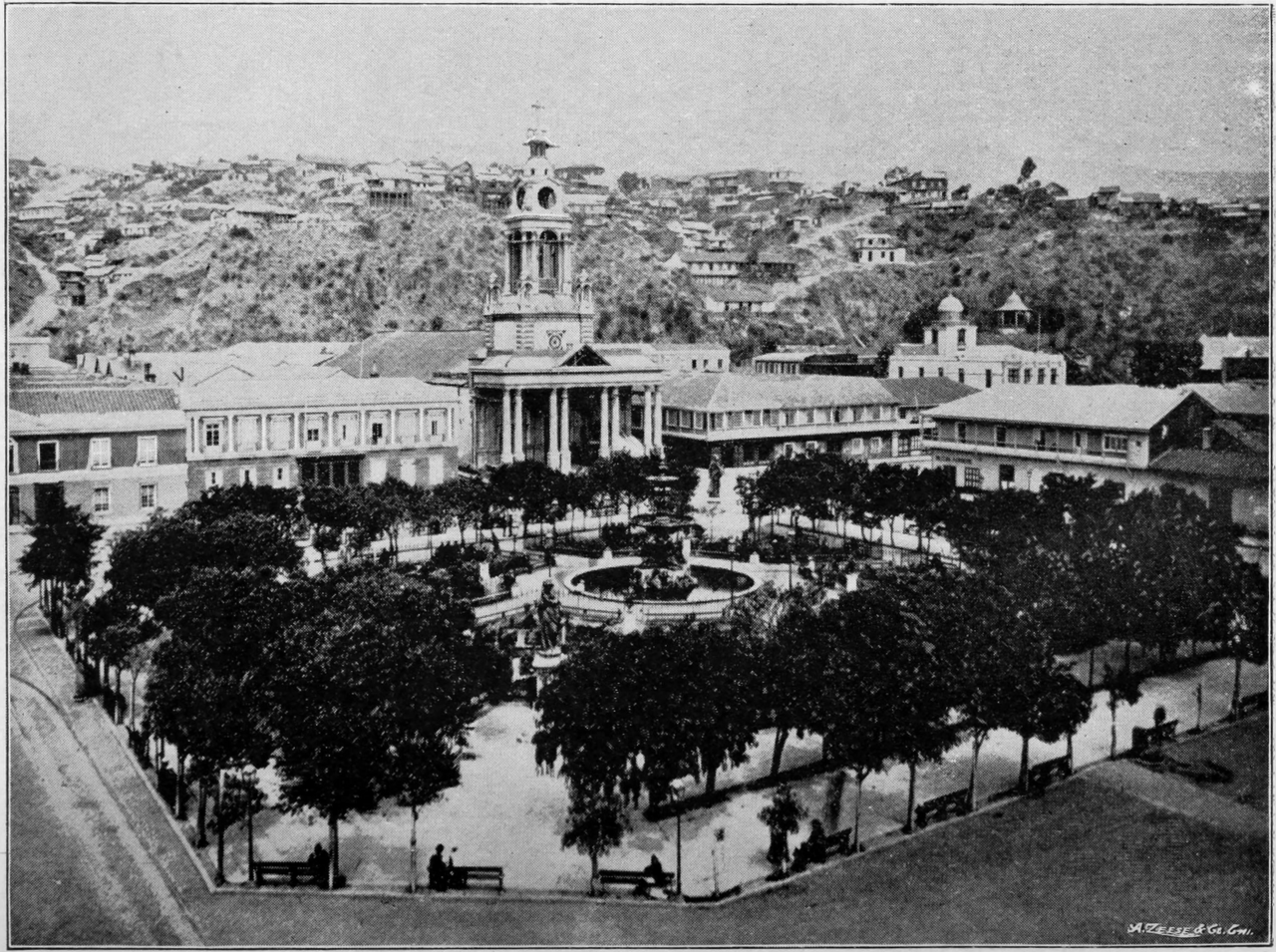 A photograph of Plaza Victoria