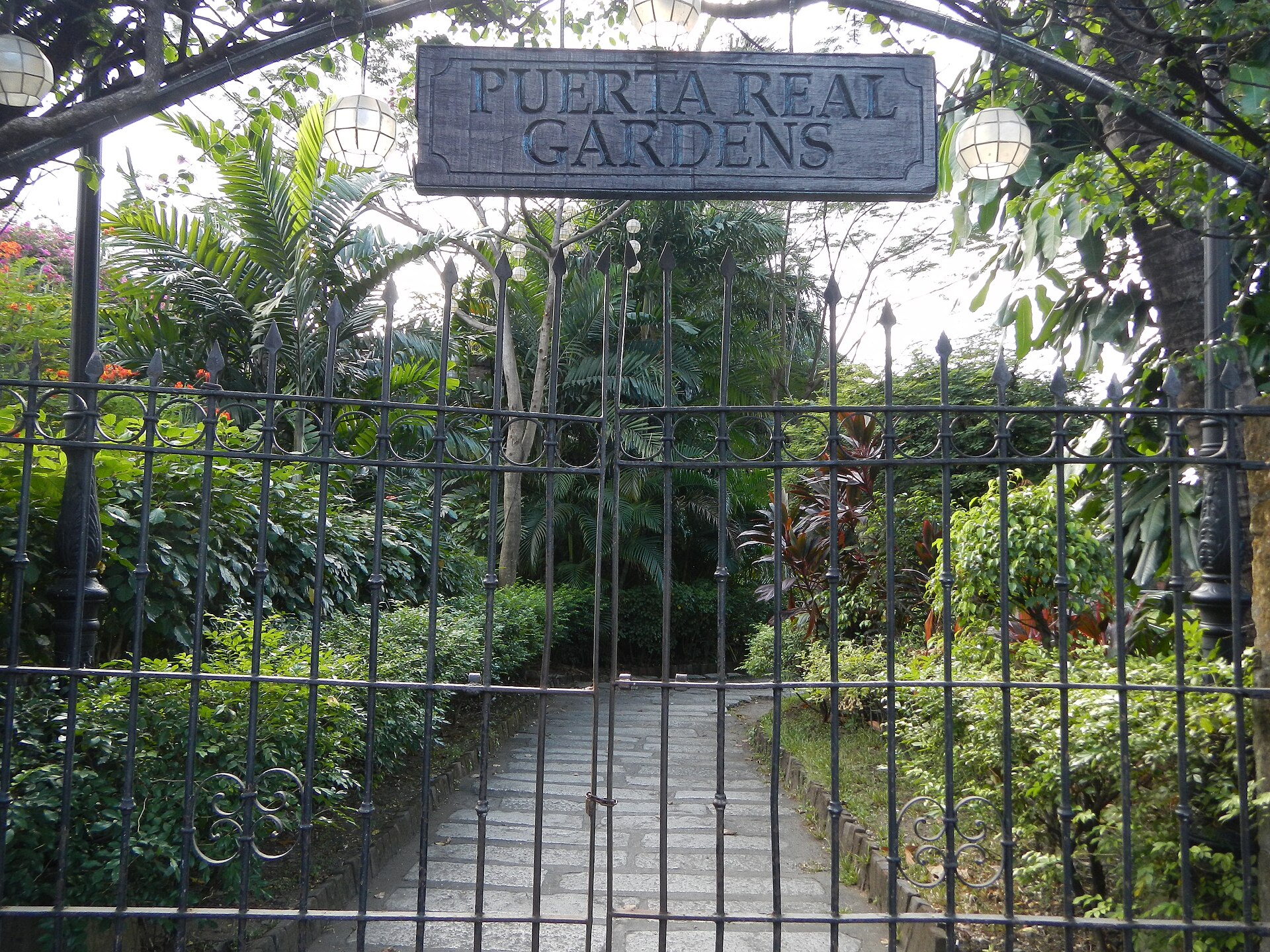 Une photographie de Puerta Réal Gardens