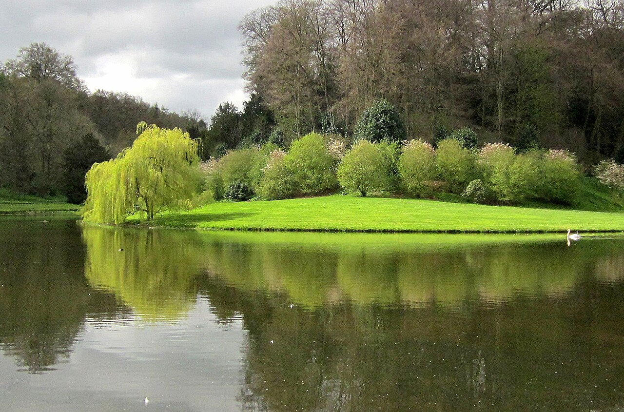 A photograph of Gate Towers Park 1