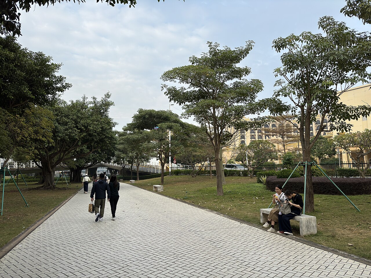 A photograph of Largo de Monte Carlo