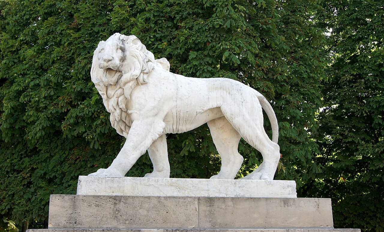 الأسد